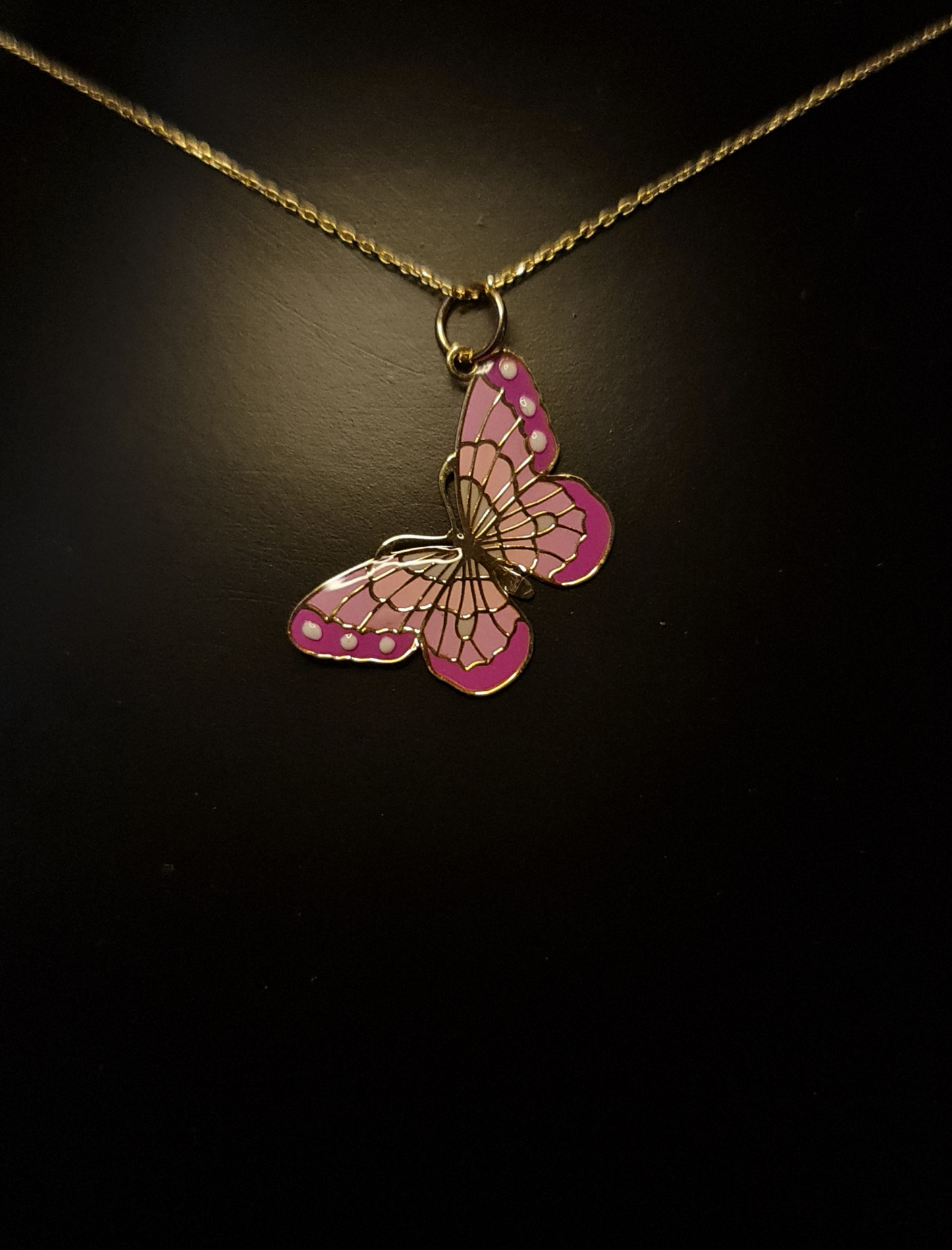 Pembe Kelebek